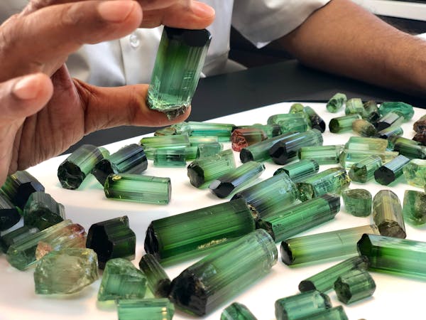 2019 Tucson Gem and Jewelry Fair Highlight from Starlanka - Image 9 - IMG 8363