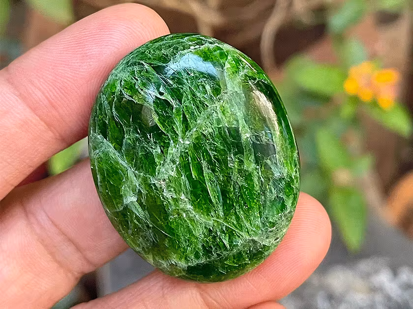 Unlock the Vibrant World of Chrome Diopside - Image 2 chrome diopside - NsqrOoTN Untitled 1