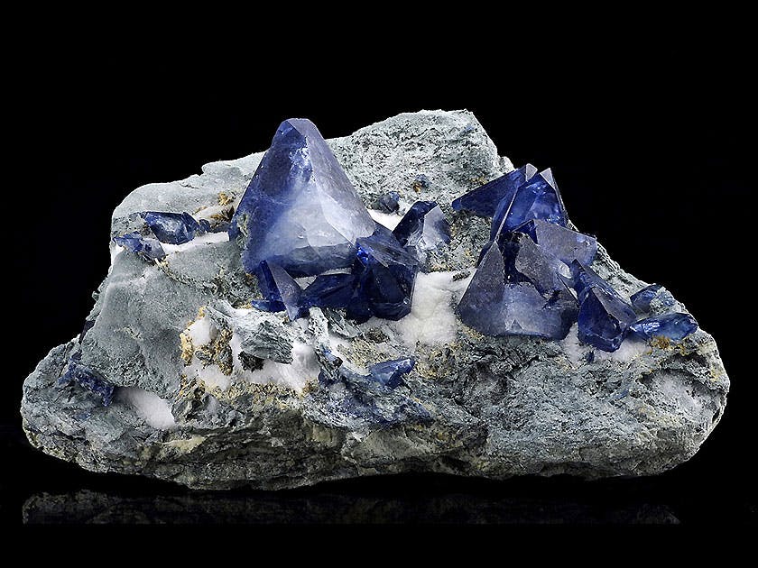 Benitoite: Discover Beauty &Amp; Value Of This Rare Gem - Image 3 - b2