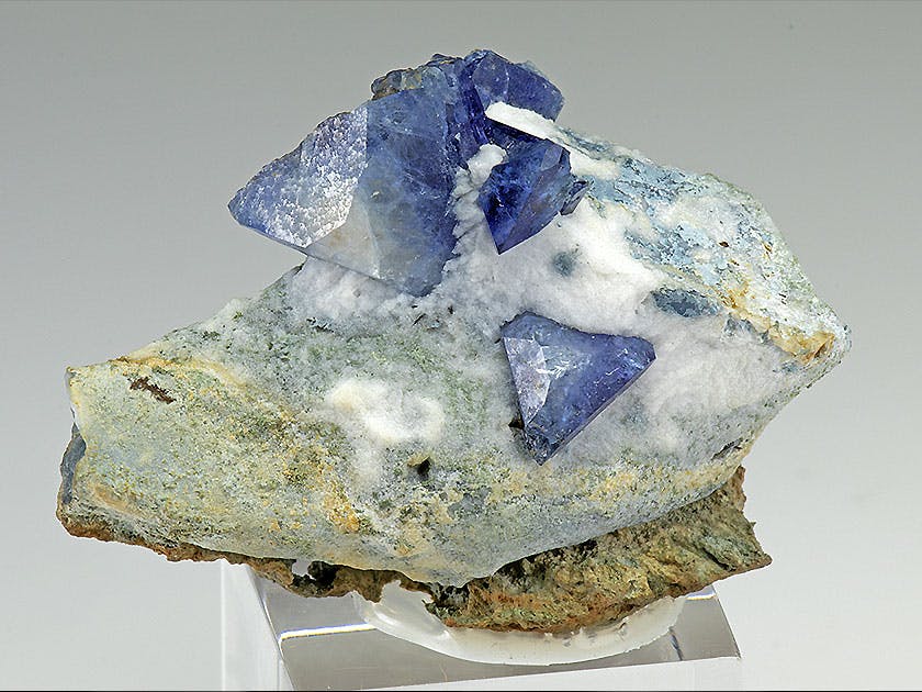 Benitoite: Discover Beauty &Amp; Value Of This Rare Gem - Image 2 - b5
