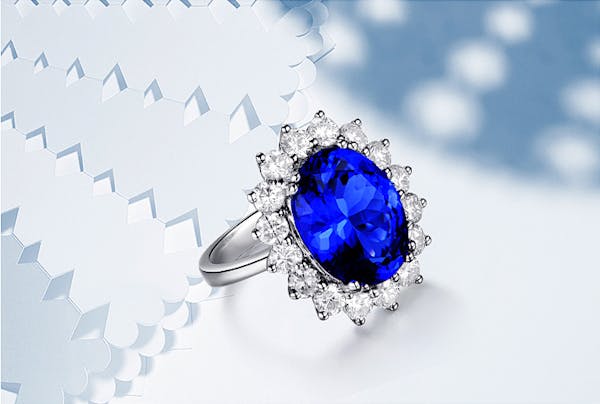 The colour of the year and a fashionable gemstone, Tanzanite - Image 3 Red carpet gemstones - tanzanite ring